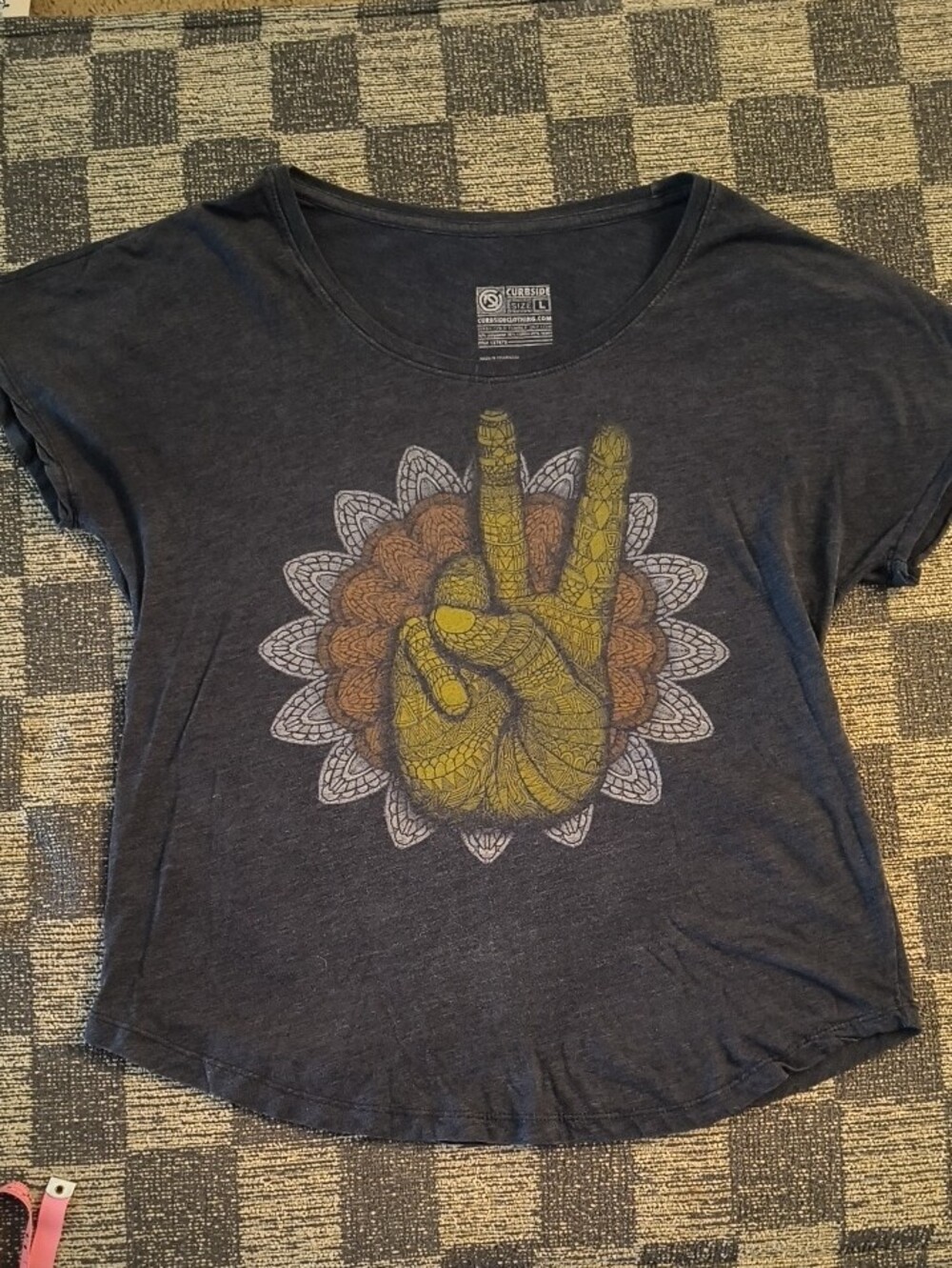 Curbside Women’s L Charcoal Graphic Tee w/ Peace Symbol -Hippie -love -Mandala - Picture 3 of 8
